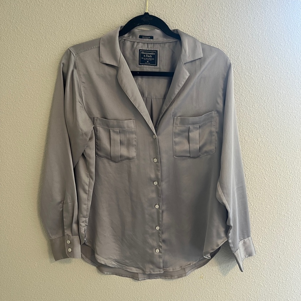 Abercrombie & Fitch long sleeve satin boyfriend button down shirt